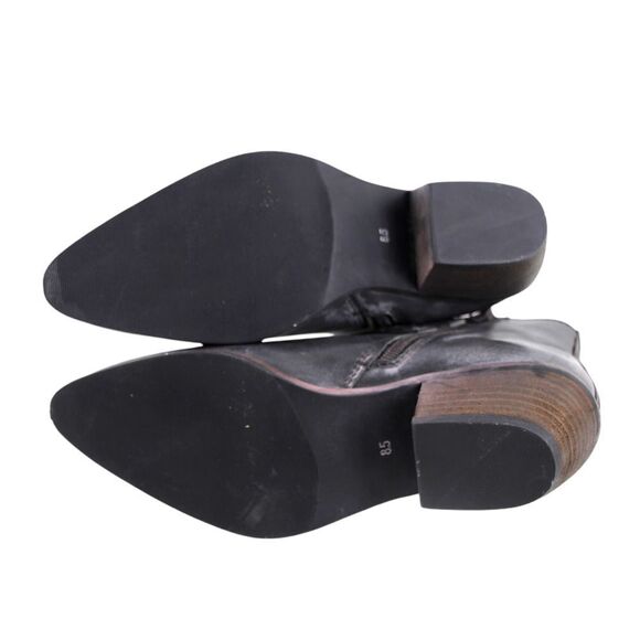 Roan BLACK GENUINE LEATHER MID HEEL POINTED BELTED STUDDED ANKLE BOOTS Size 8.5 - Picture 6 of 9